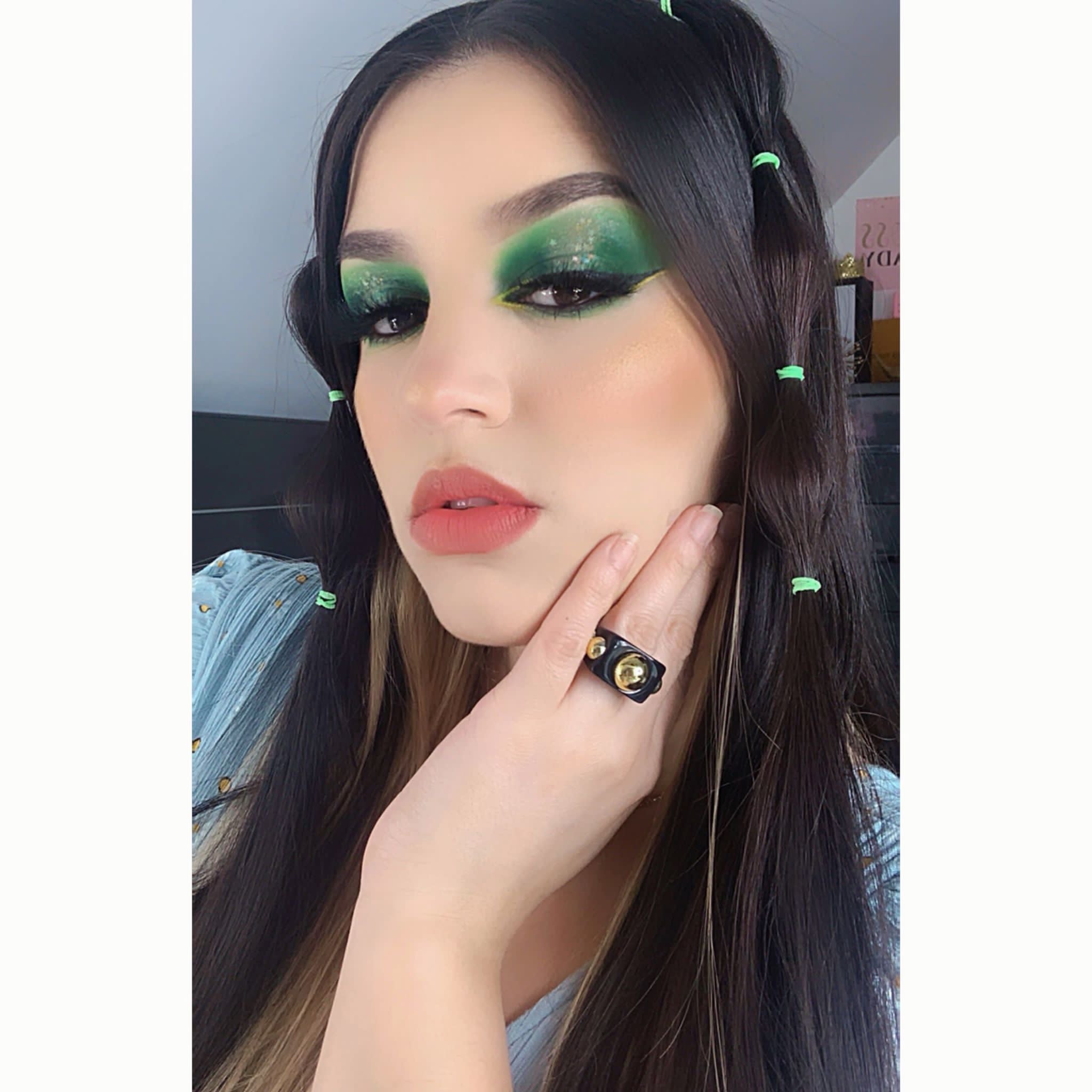 BLOGGER OF THE MONTH!