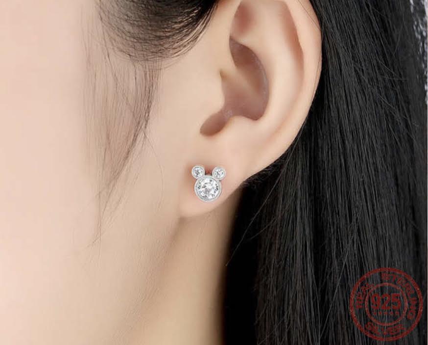 Wonderland Stud Earrings